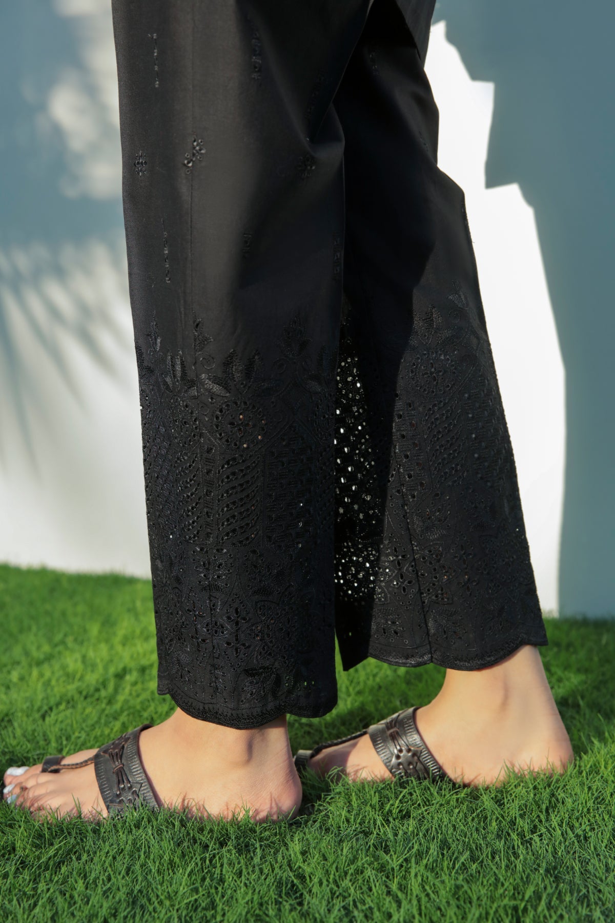 EMBROIDERED COTTON TROUSER 238