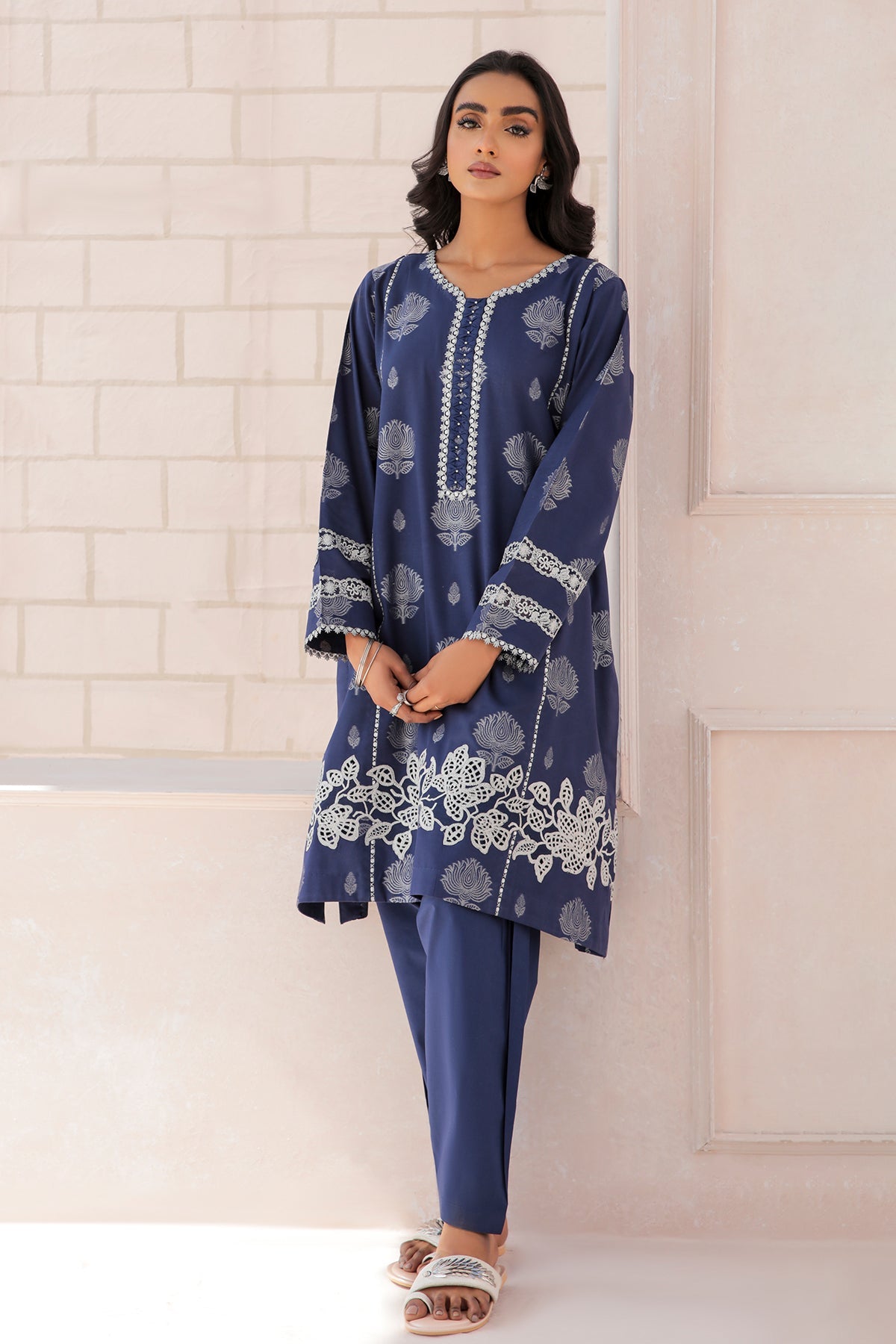 EMBROIDERED JACQUARD LAWN PR-780