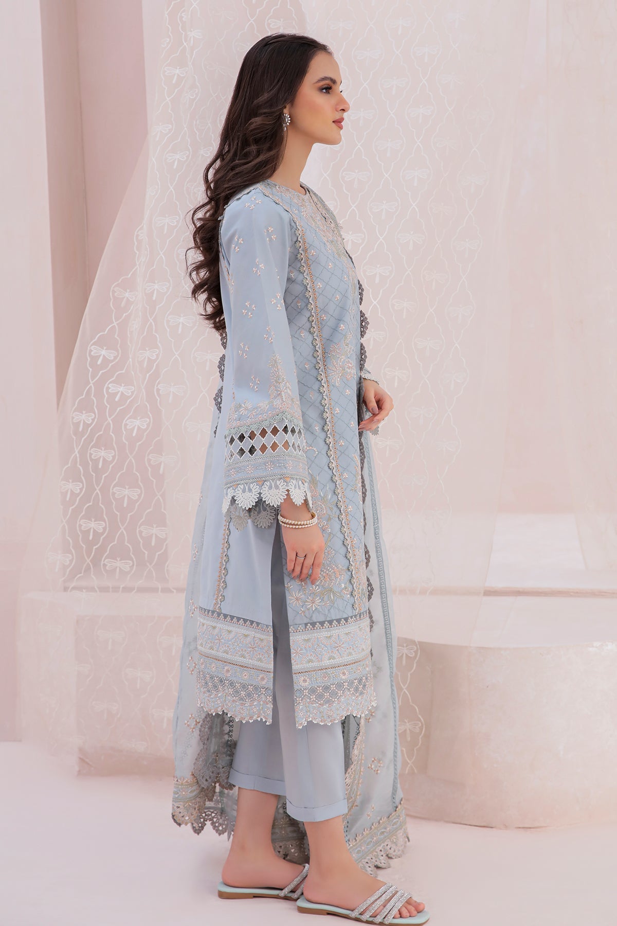 EMBROIDERED LAWN UF-336