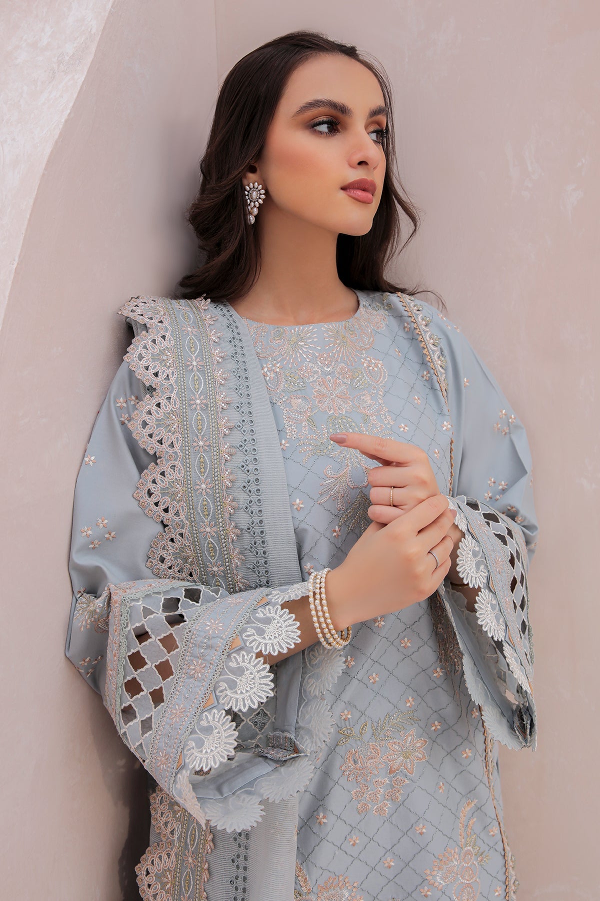 EMBROIDERED LAWN UF-336