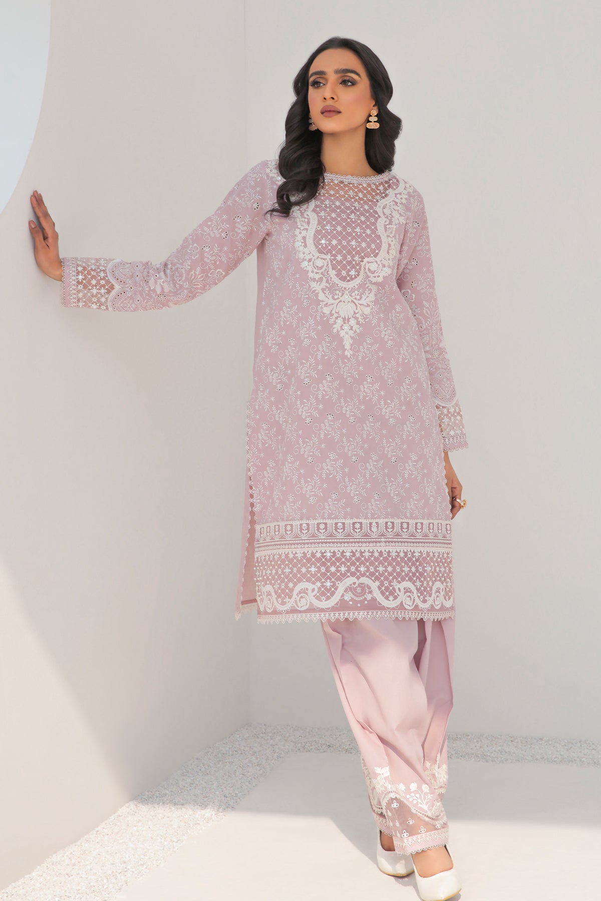 EMBROIDERED JACQUARD LAWN UF-301