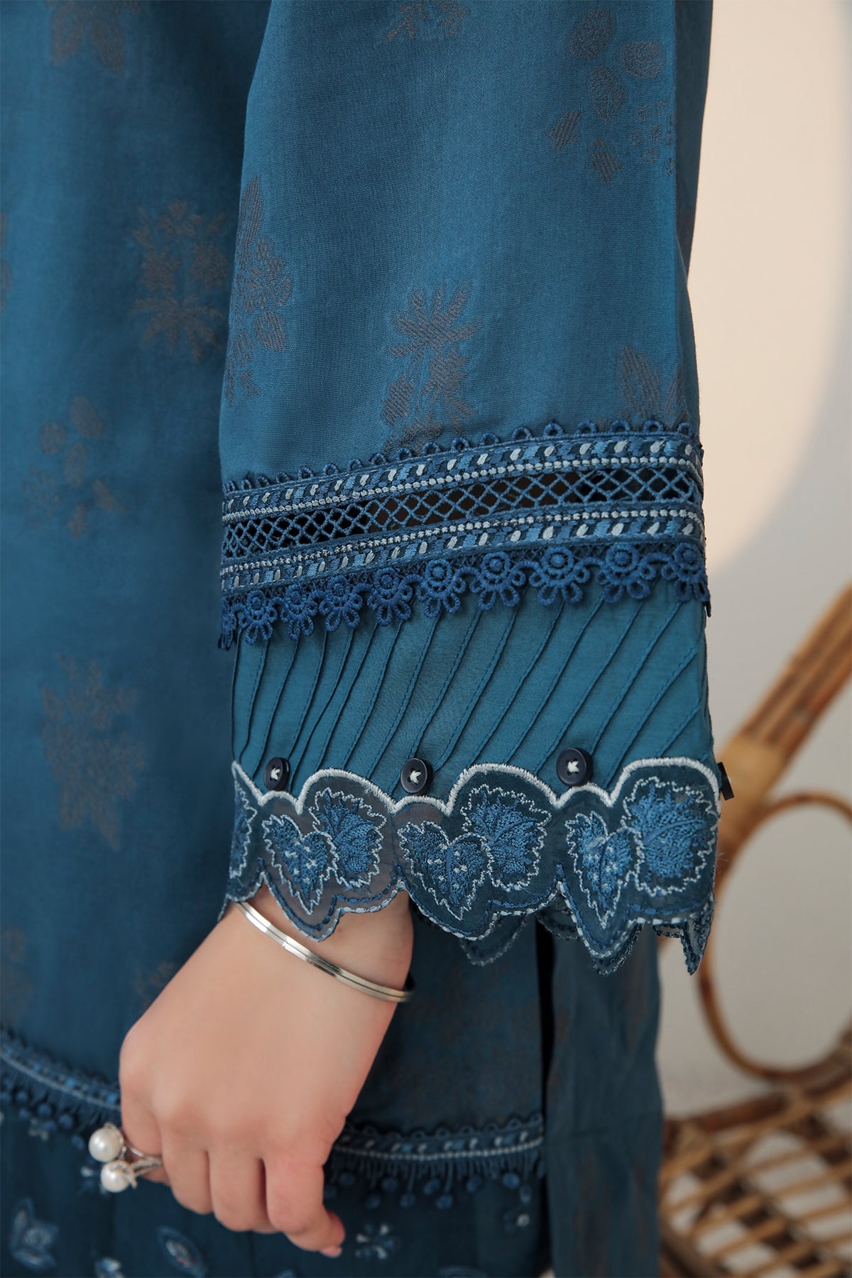 EMBROIDERED JACQUARD LAWN UF-314