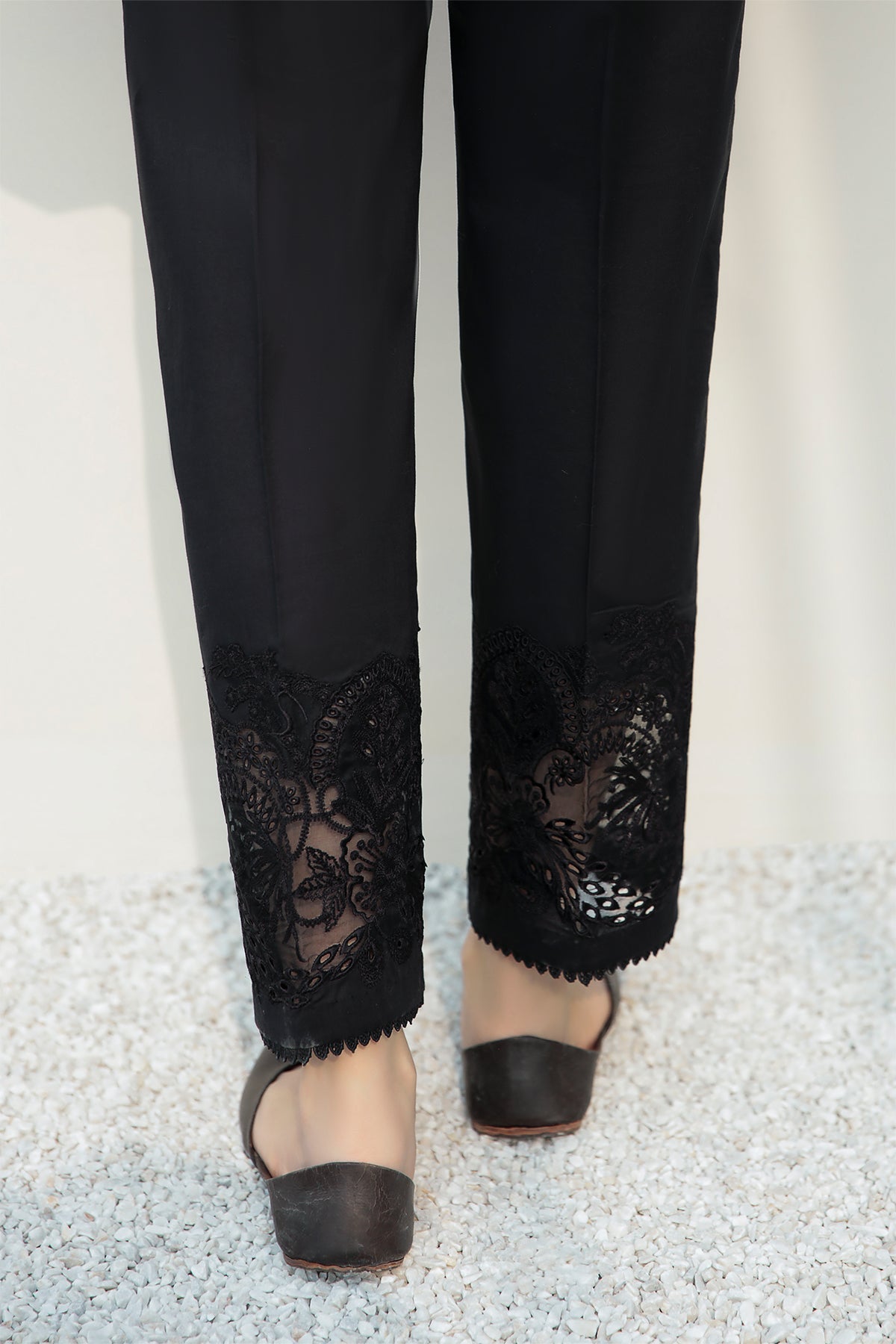 EMBROIDERED COTTON TROUSER 228