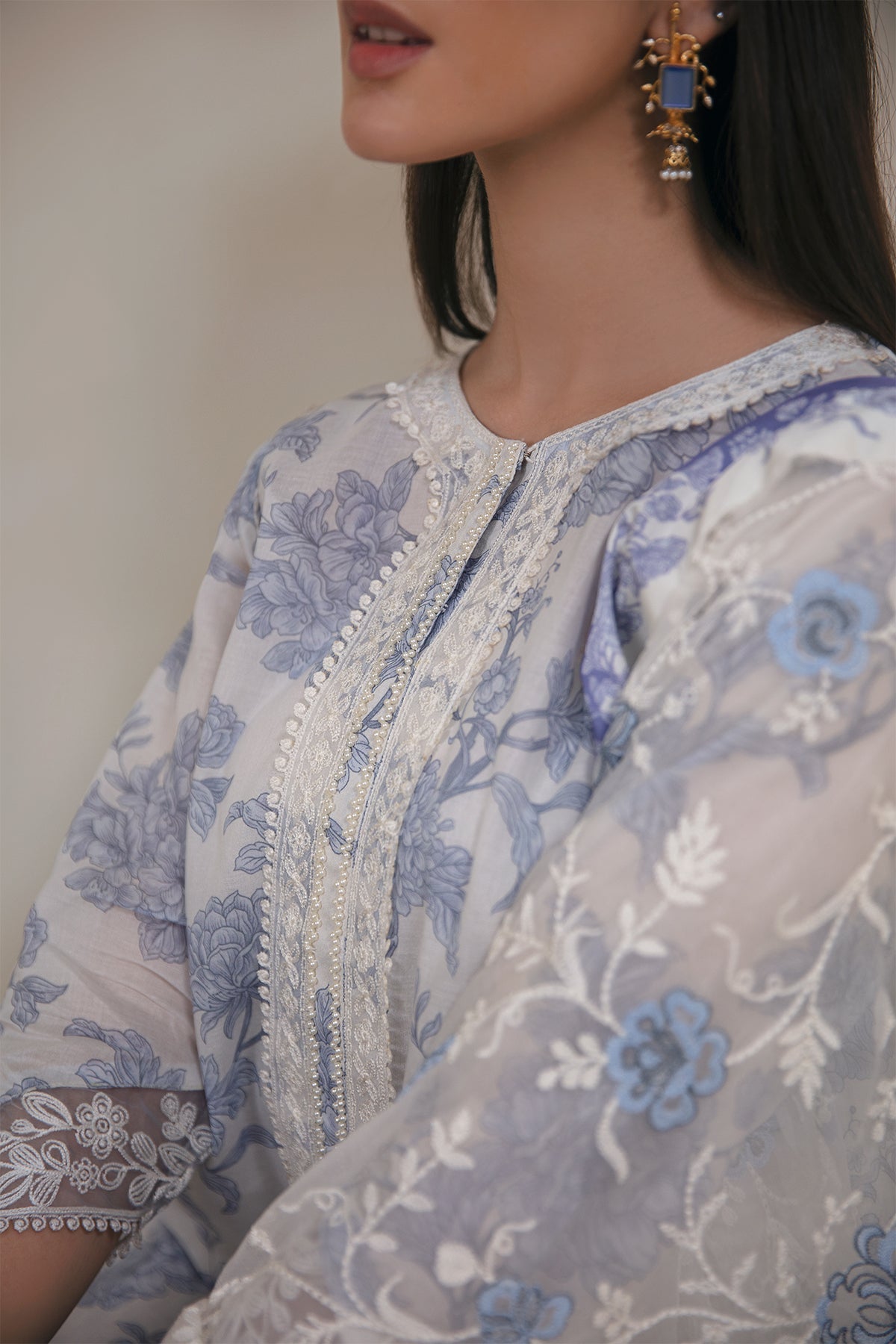 EMBROIDERED LAWN UF-368