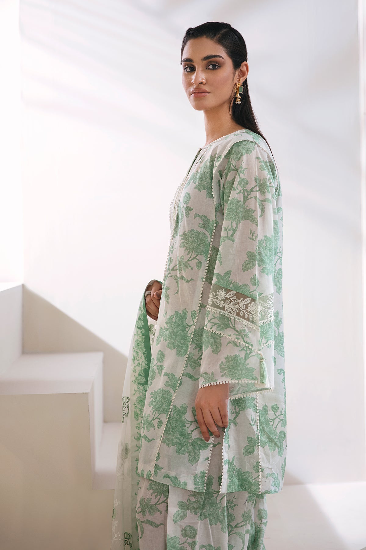 EMBROIDERED LAWN UF-369