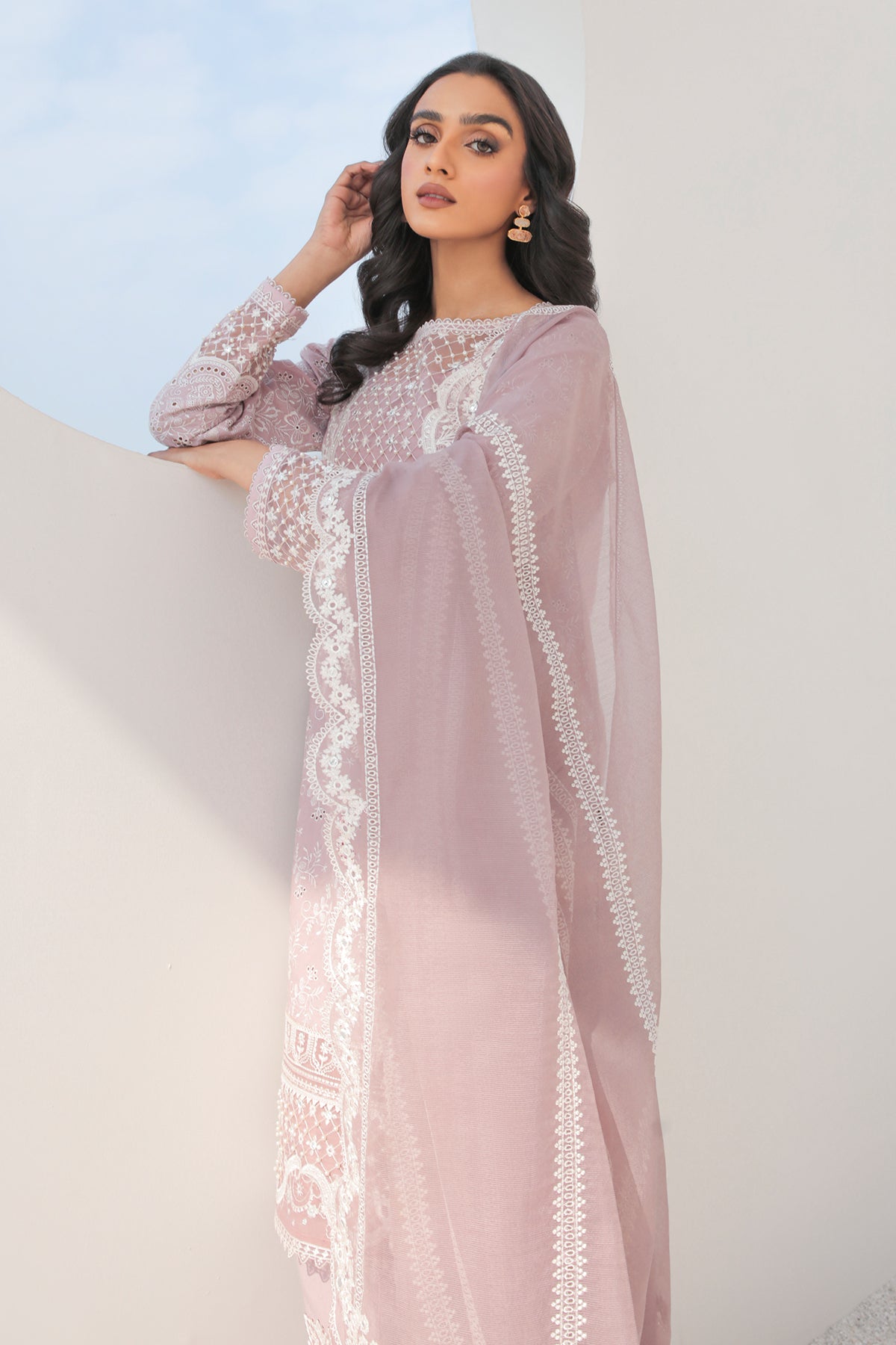 EMBROIDERED JACQUARD LAWN UF-301