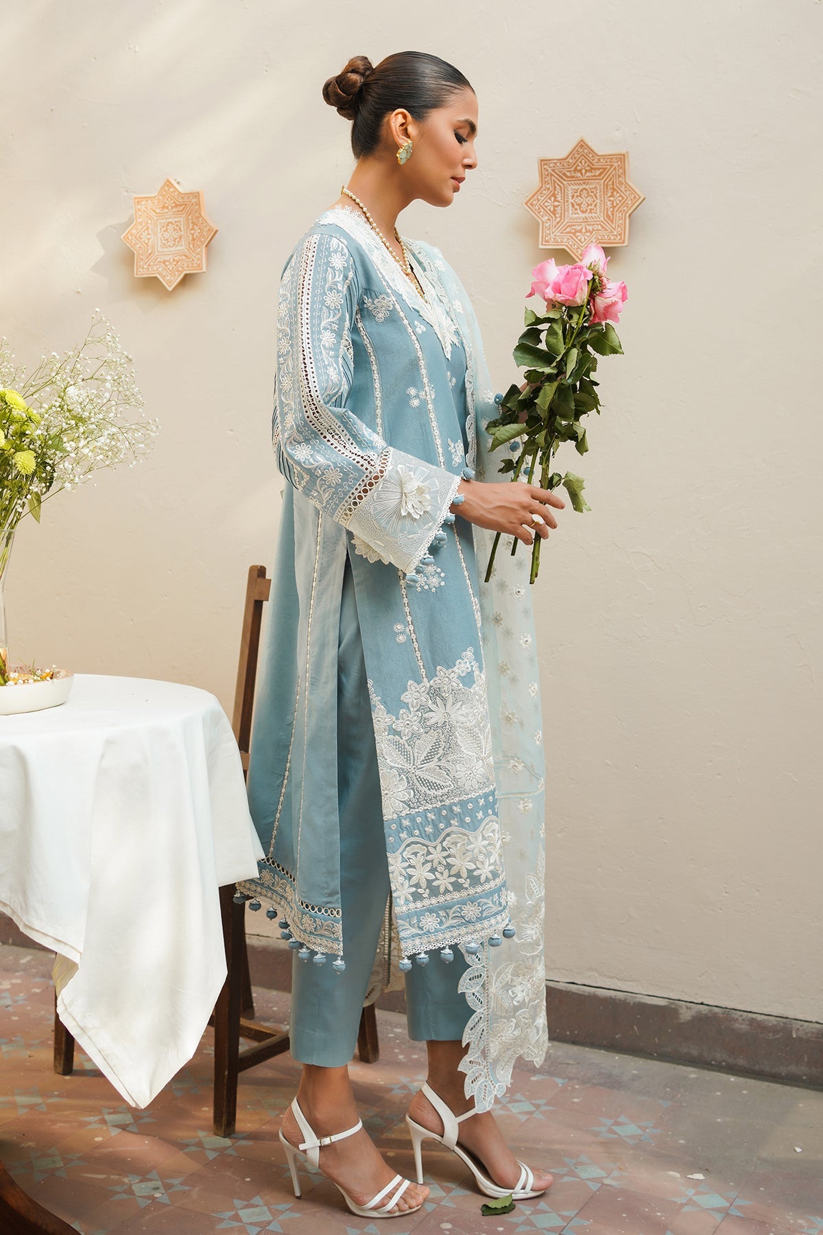 EMBROIDERED JACQUARD LAWN  SL10-D03