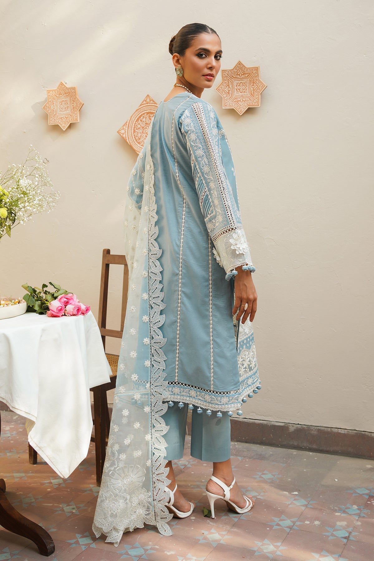 EMBROIDERED JACQUARD LAWN  SL10-D03