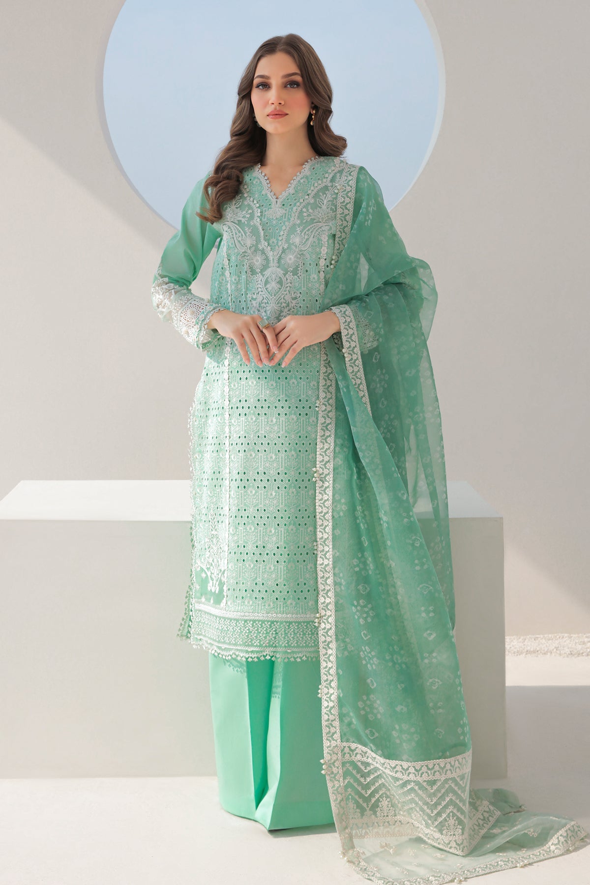 EMBROIDERED SCHIFFLI LAWN UF-302