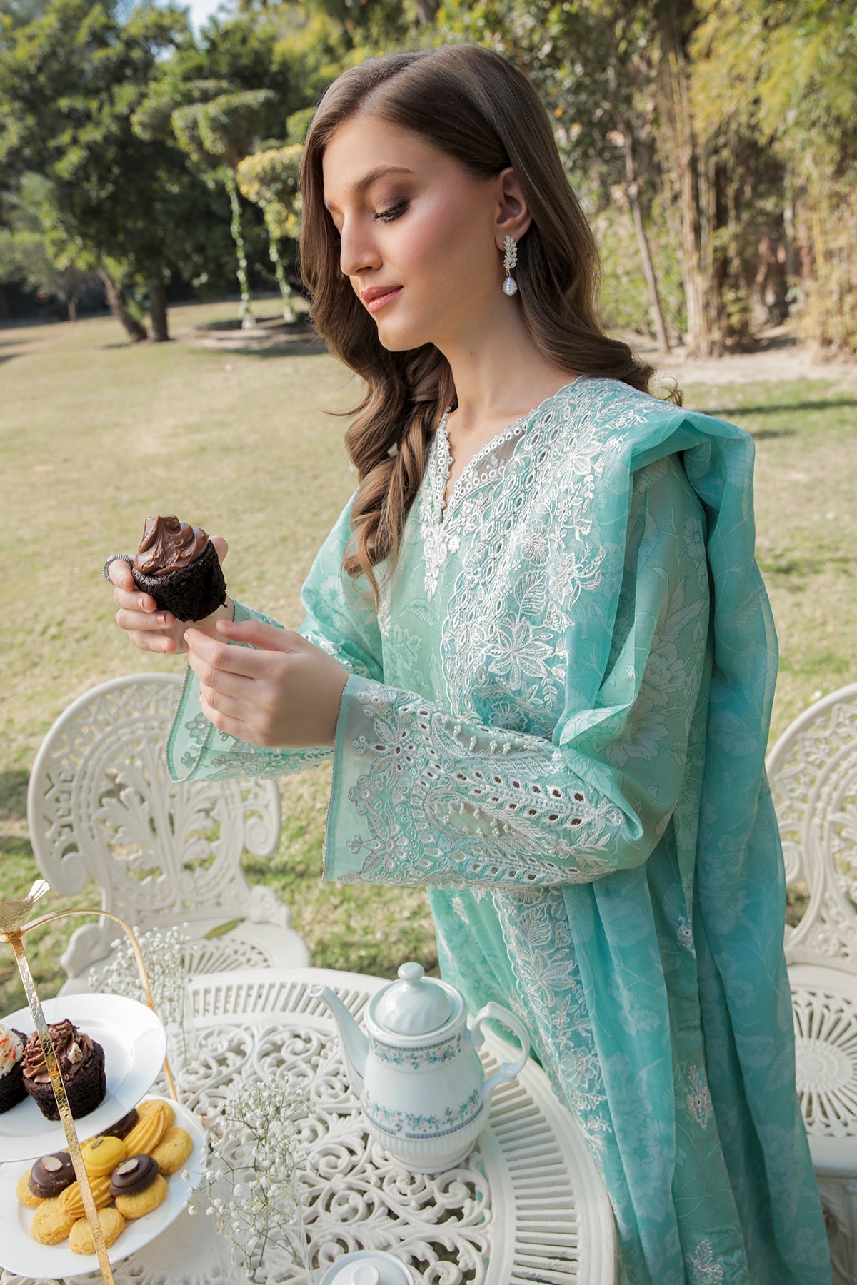 EMBROIDERED LAWN UF-318