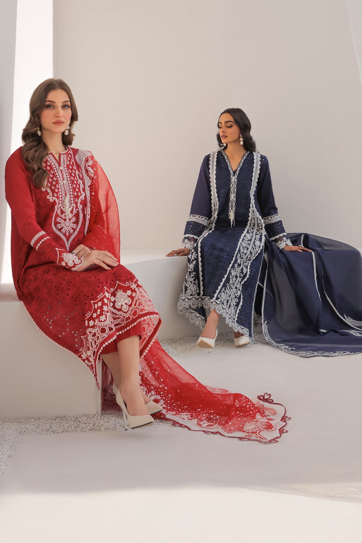 EMBROIDERED LAWN UF-304