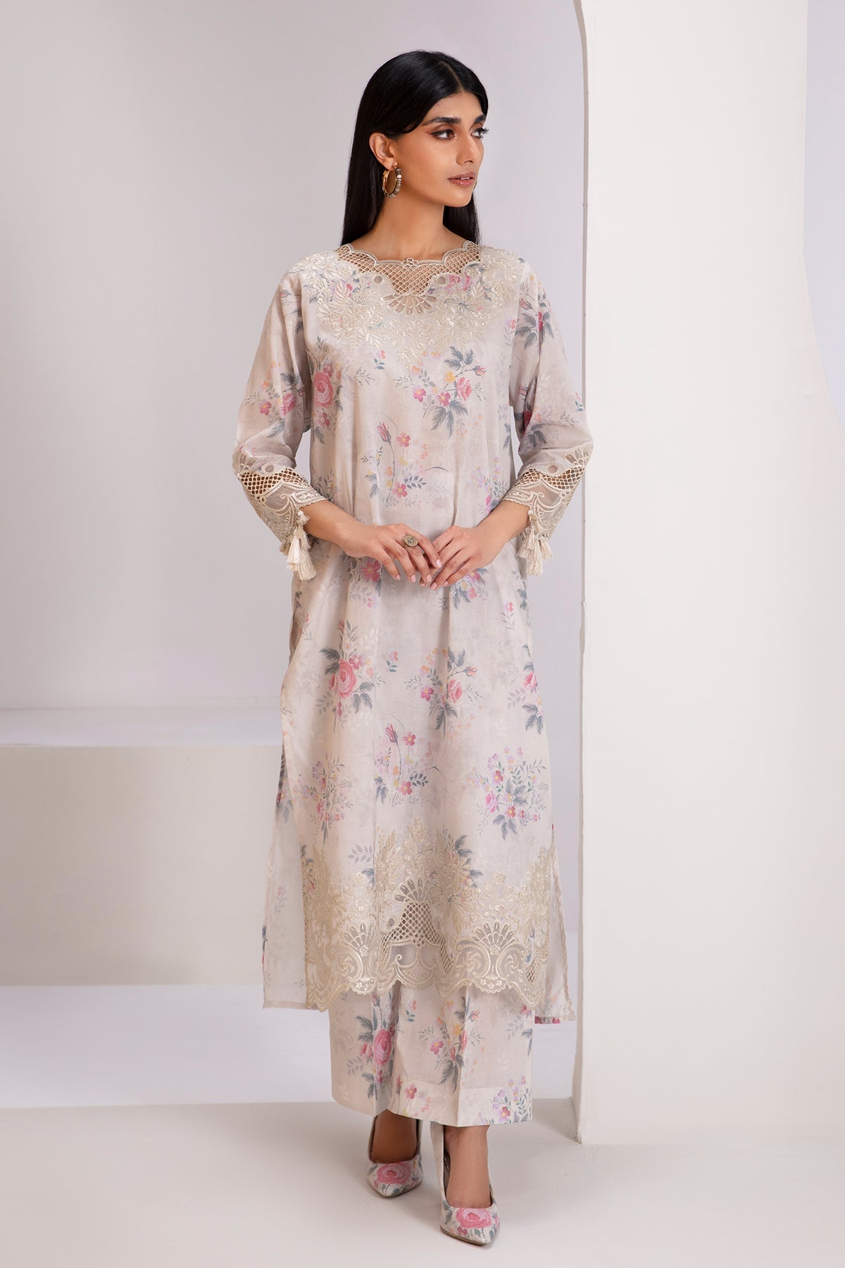 EMBROIDERED LAWN PR-808