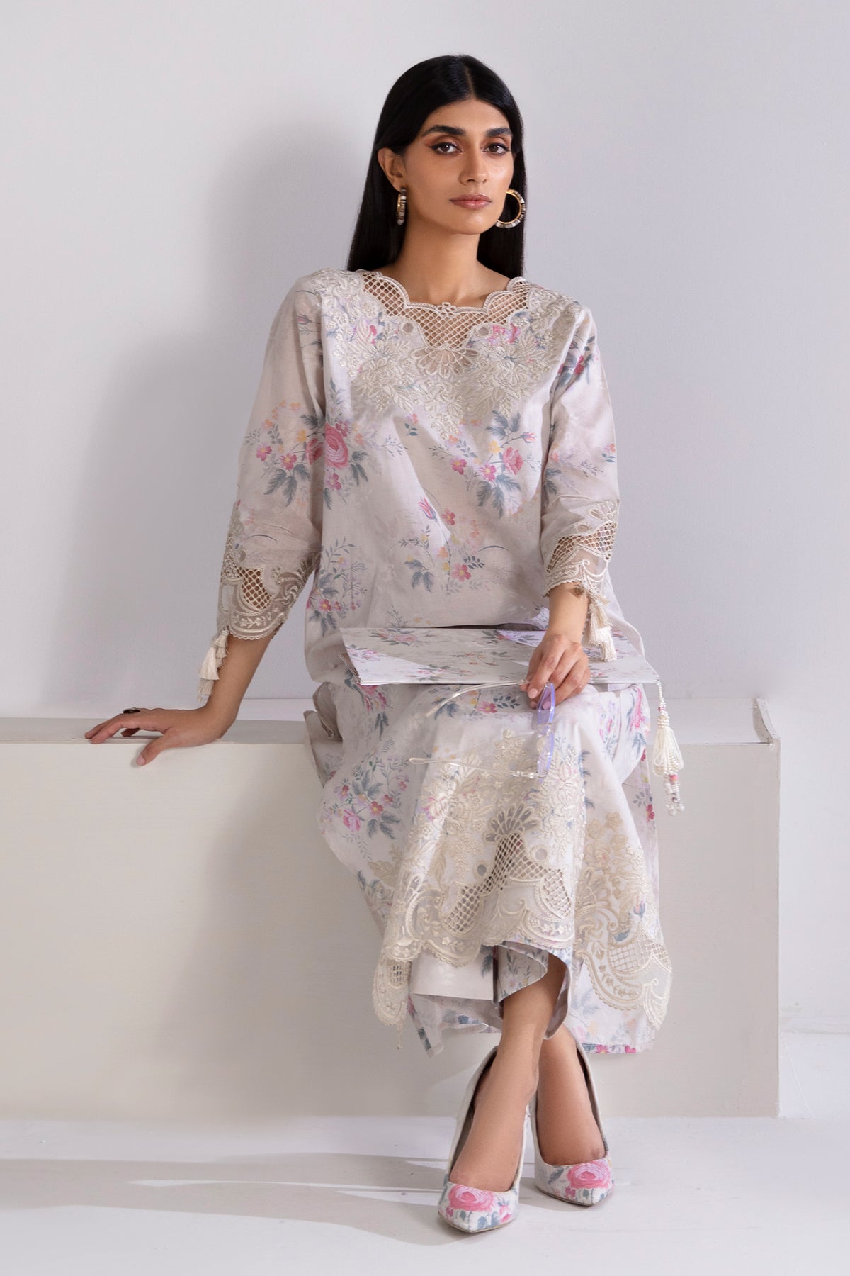 EMBROIDERED LAWN PR-808