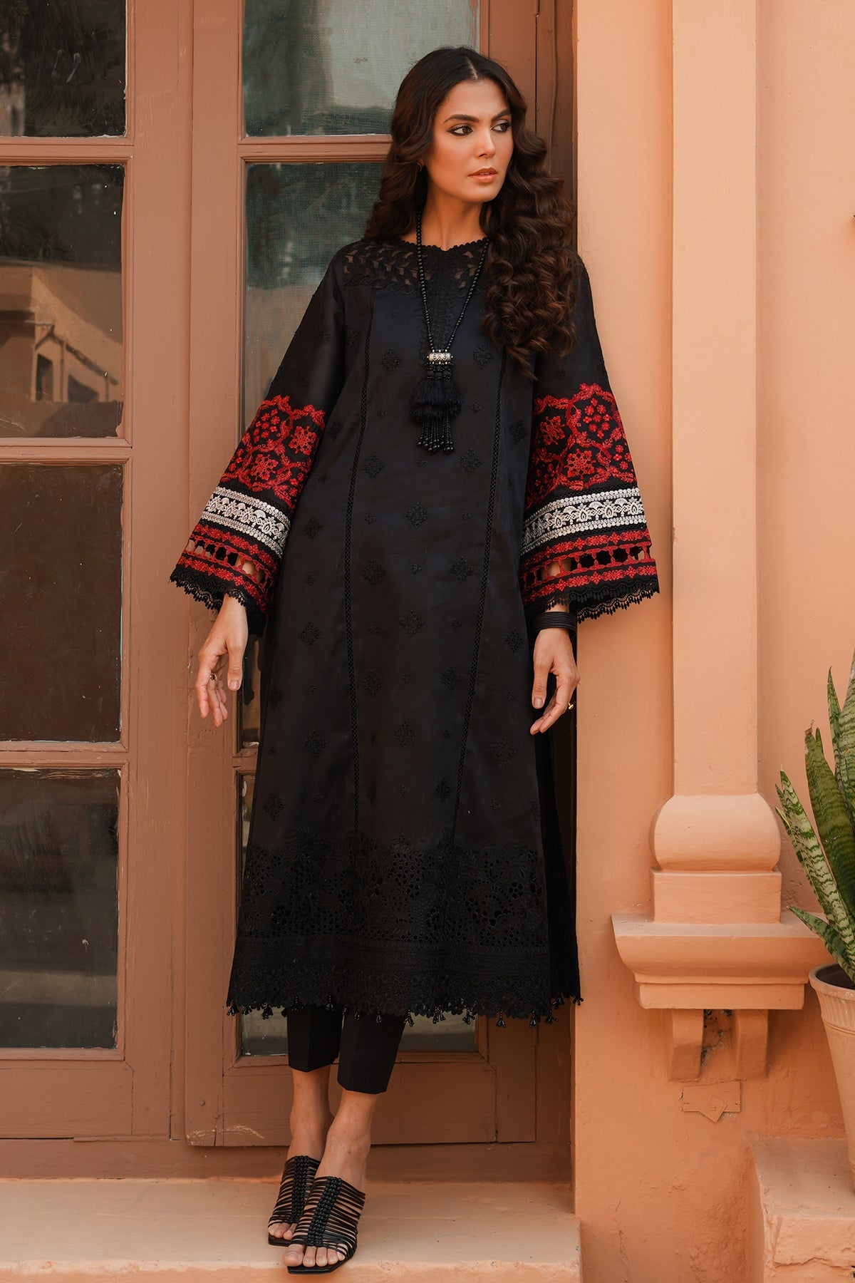 EMBROIDERED JACQUARD LAWN  SL10-D06