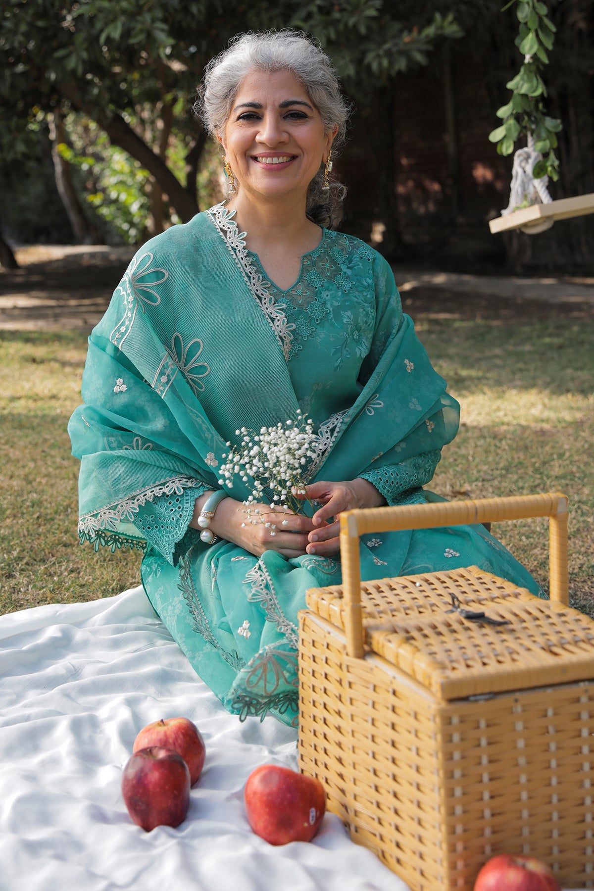 EMBROIDERED LAWN UF-323