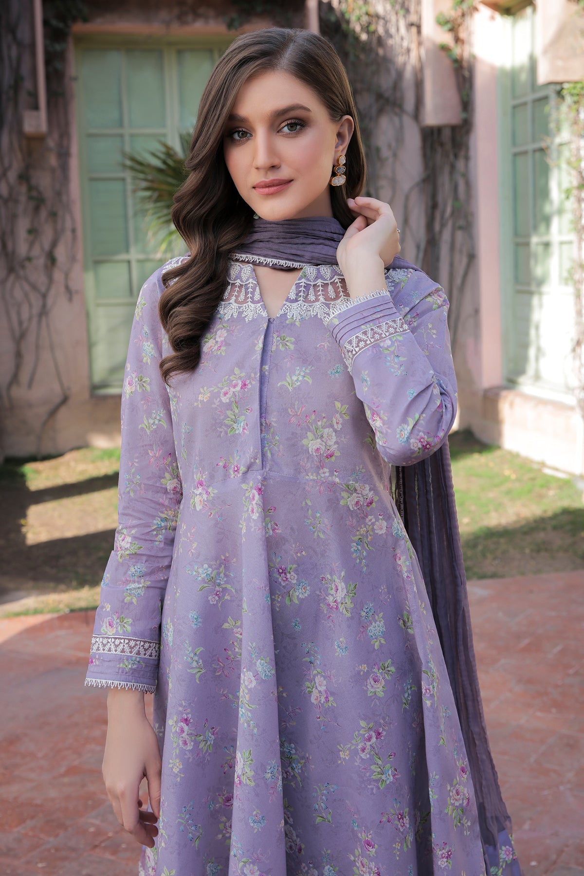 EMBROIDERED LAWN UF-324