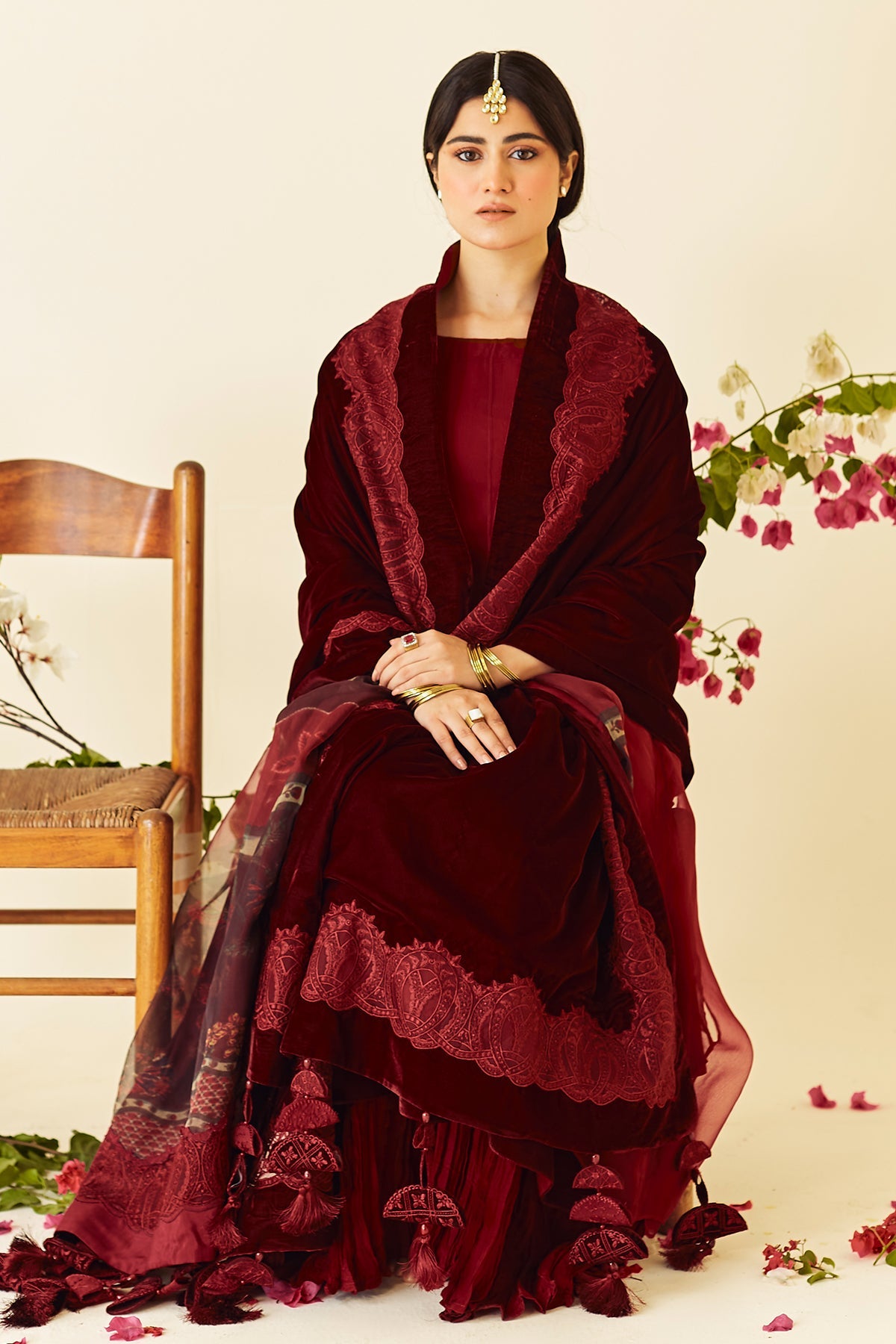 EMBROIDERED VELVET DUPATTA-52