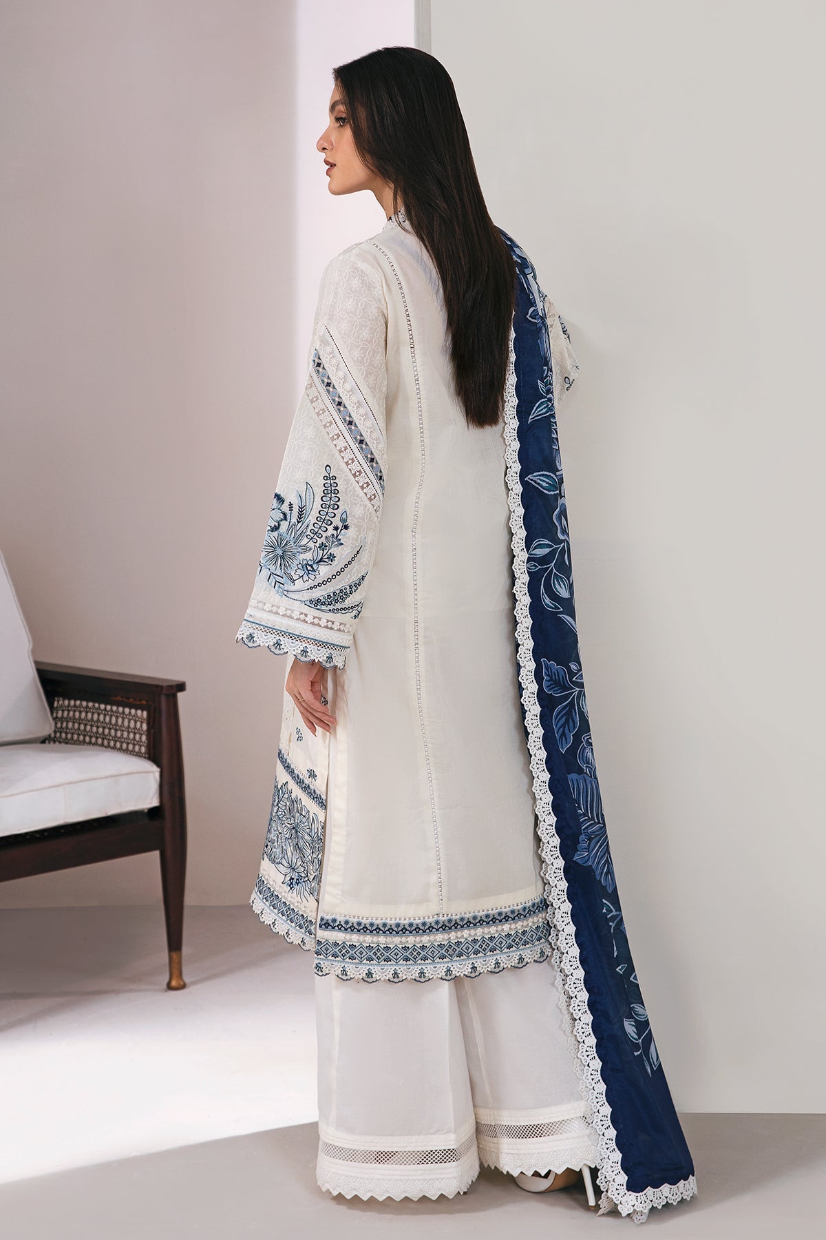 EMBROIDERED LAWN UF-359