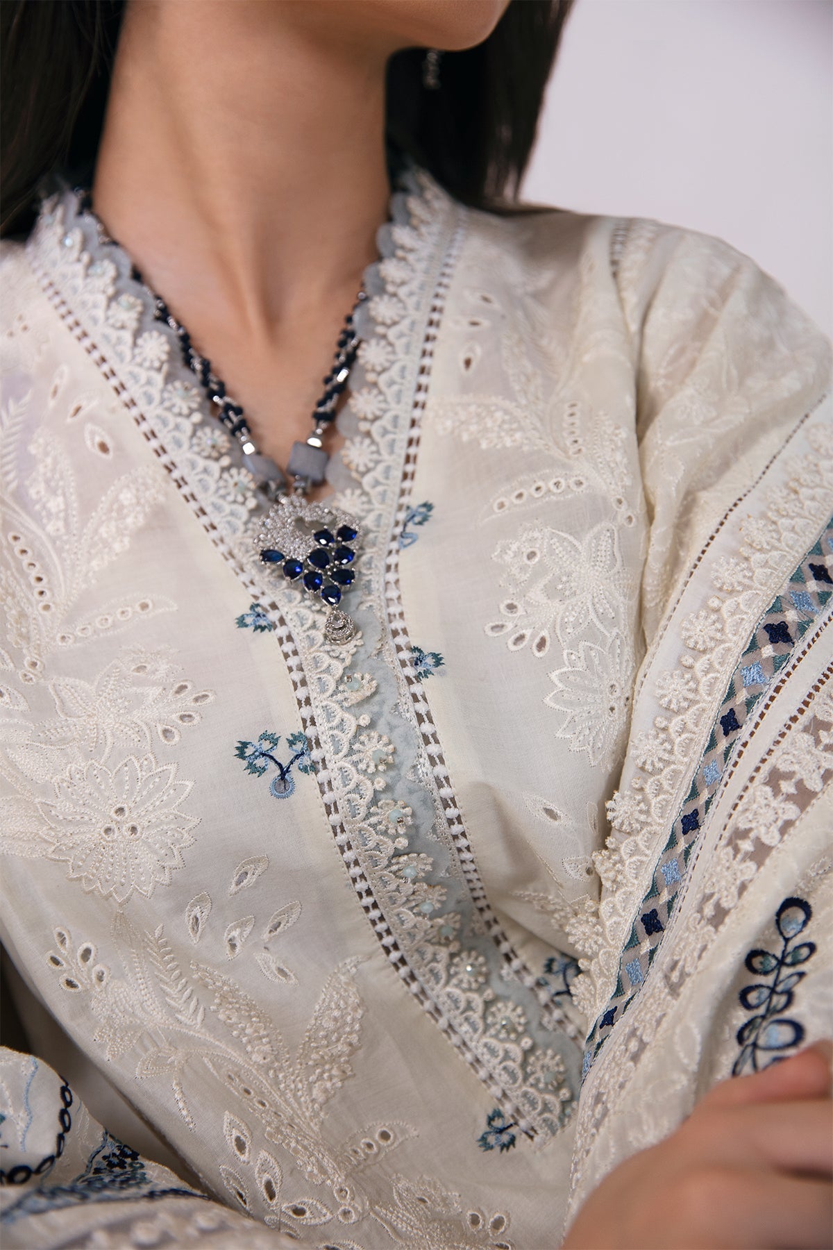 EMBROIDERED LAWN UF-359