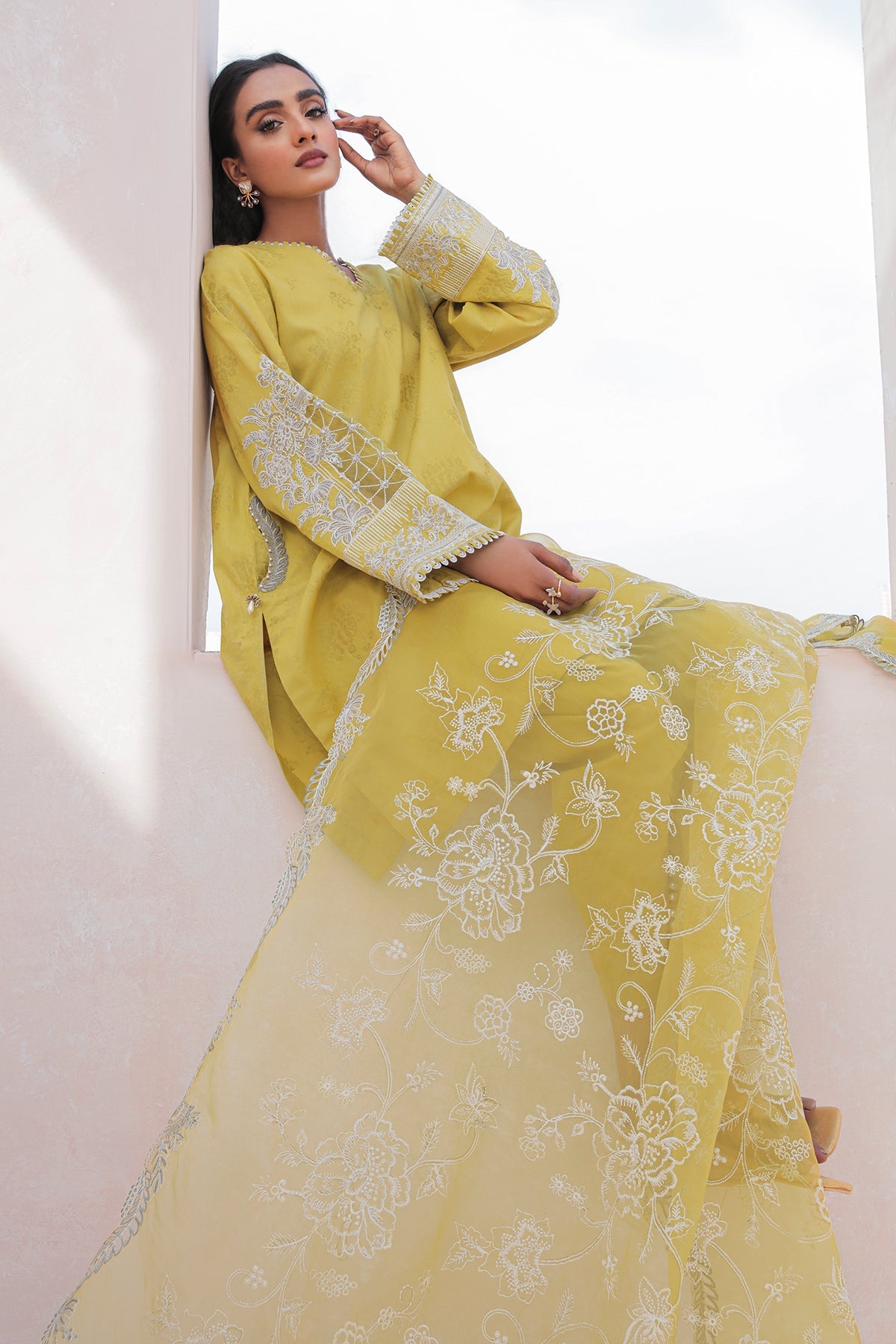 EMBROIDERED JACQUARD LAWN UF-331